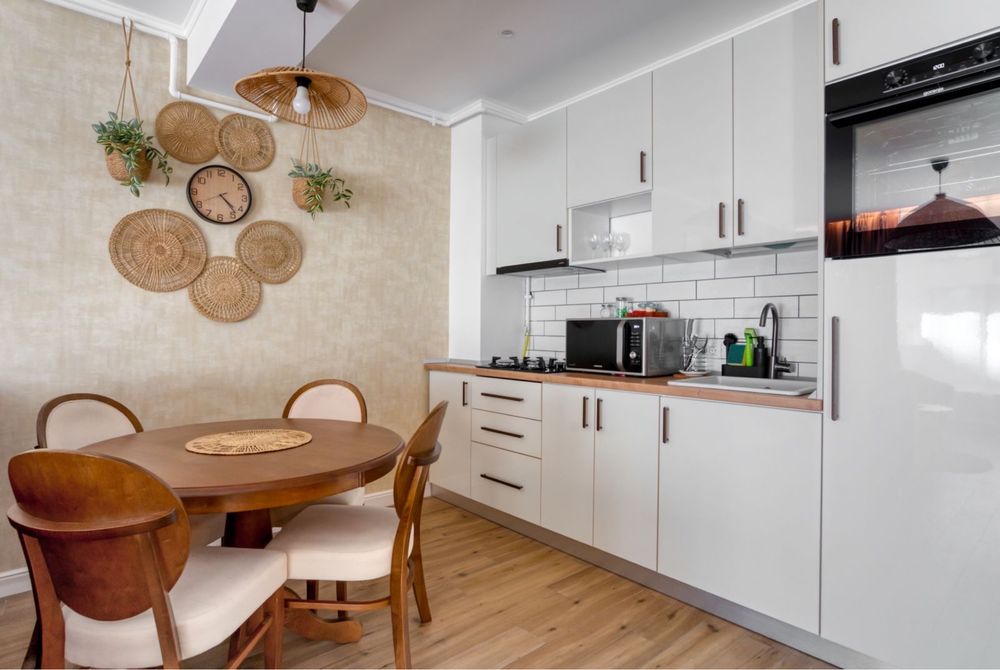 For rent, apartament 2 camere Mamaia Nord, prima linie,vedere la mare