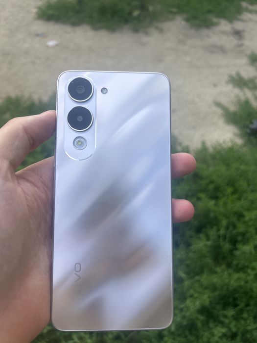 Смартфон vivo Y04