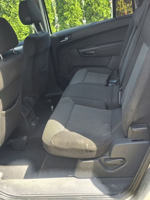 Vând Opel Zafira B 7 locuri