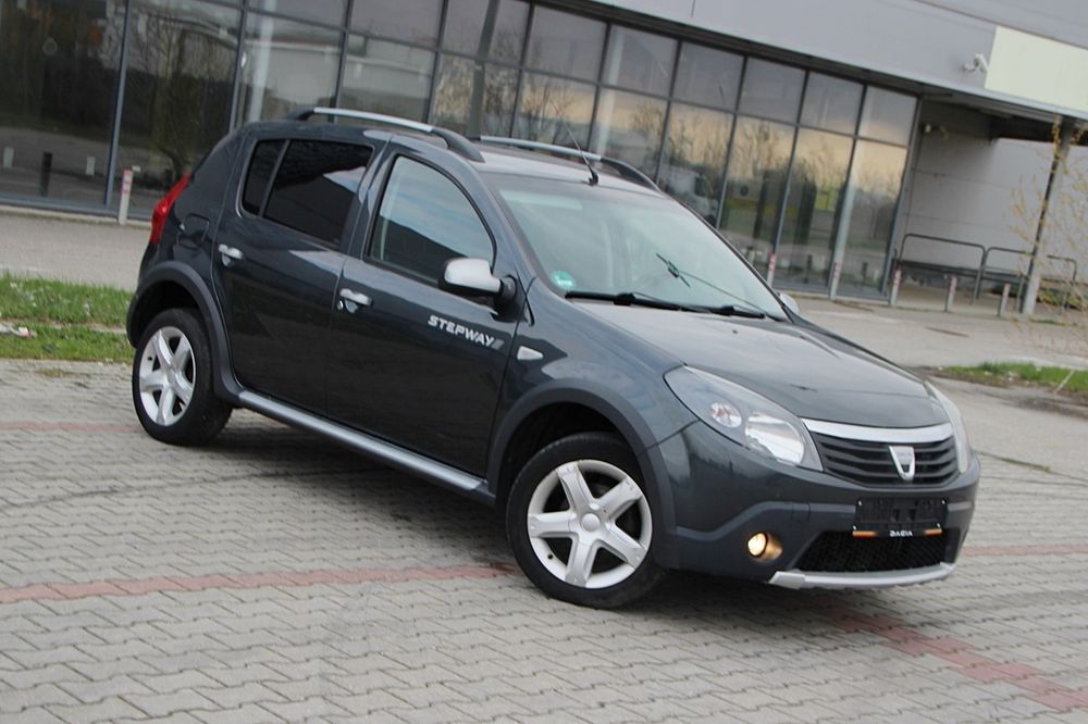 Dacia Sandero Stepaway1.6 Benzina + Gpl fab 2011