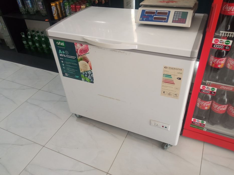 Морозилник почти новый. Гарантия есть