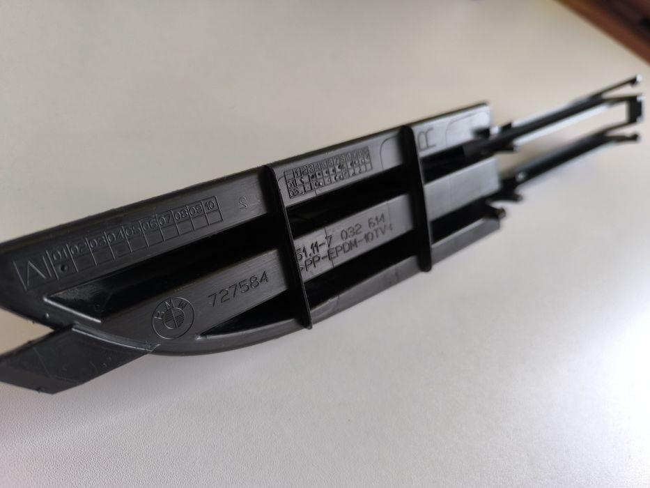 Решетка броня предна дясна за BMW E46 фейслифт