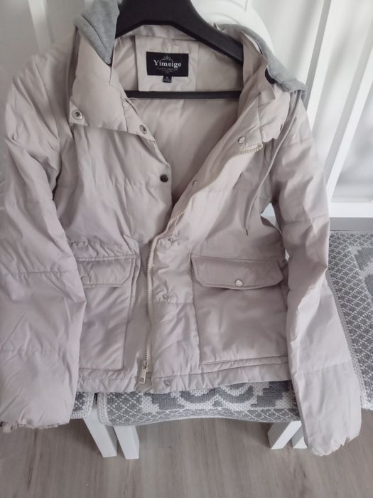 Продам куртки женские