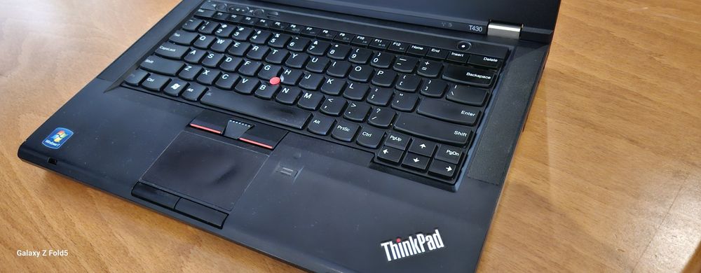 Lenovo thinkpad комютър