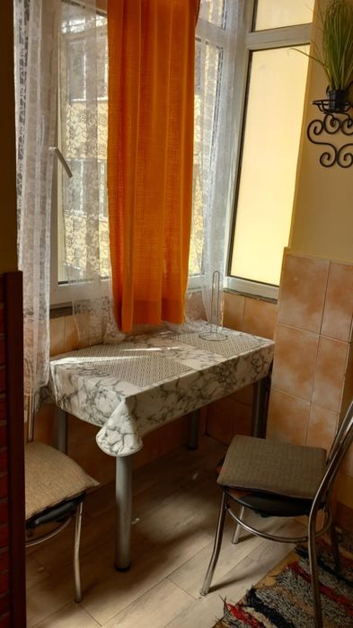 Închiriez garsonieră 200 euro