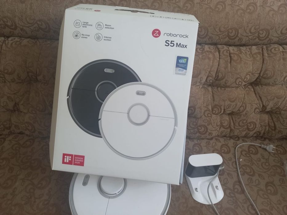 Робот пылесос в хорошем состоянии