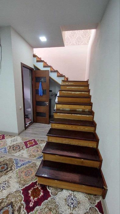 Просторный 2-этажный дом под офис, без посредников