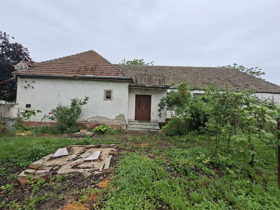 Casă cu Teren în Sacalaz
