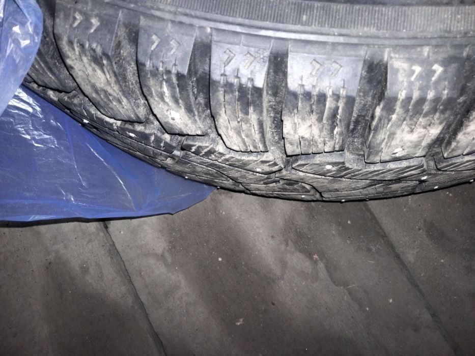 Продам резину в хорошем состояний