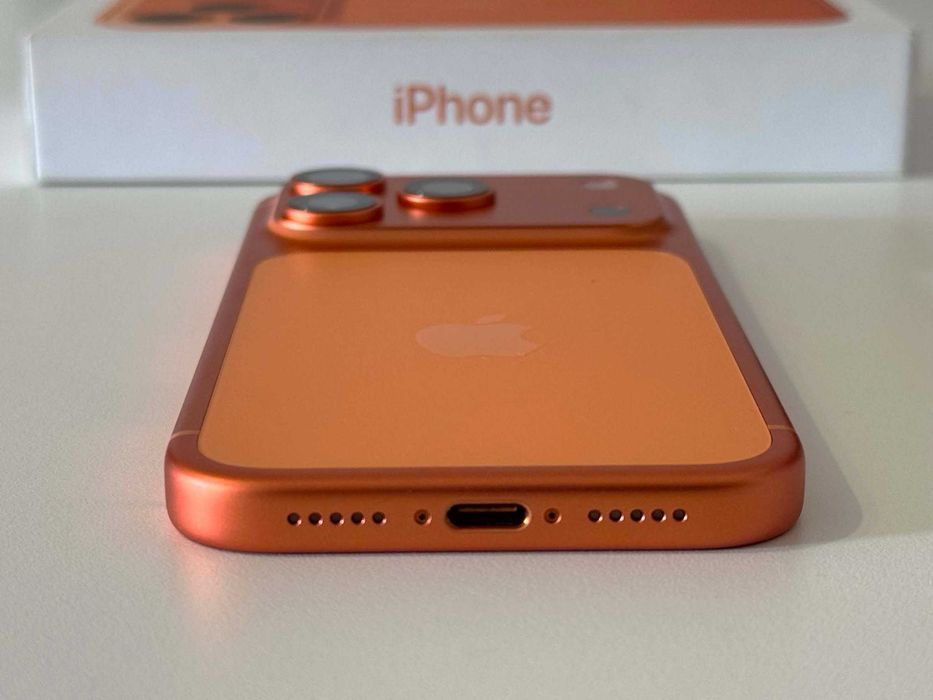 Бартер! Гаранция! Като НОВ! iPhone 17 Pro Cosmic Orange (Oранжев) 78 Цикъла.