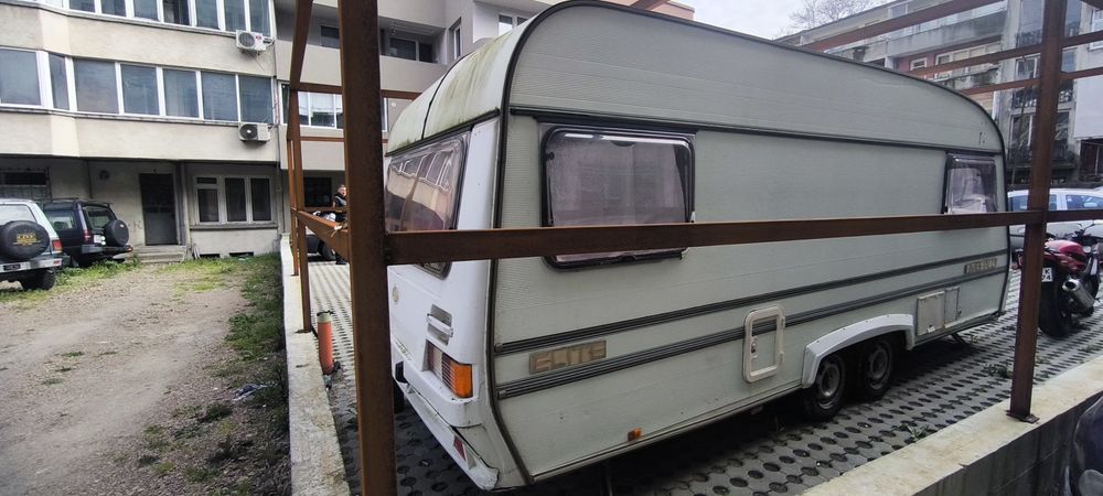 Каравана дължина 5,80м.