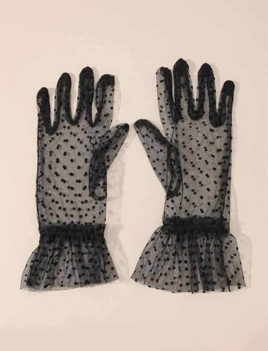 къси ръкавици от тюл