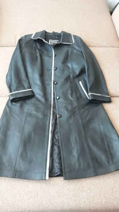 женский кожаный плащ