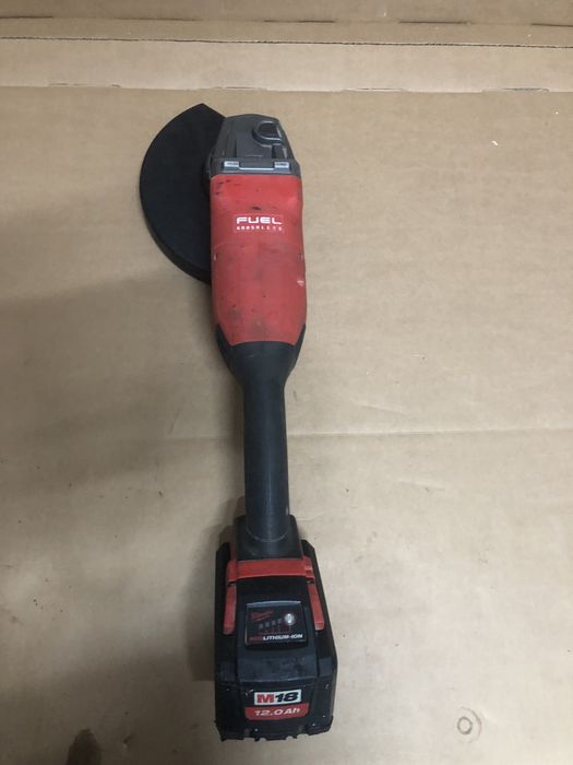 Polizor unghiular Milwaukee 230 M18 Fuel Flag230XPDB cu baterie 12 ah