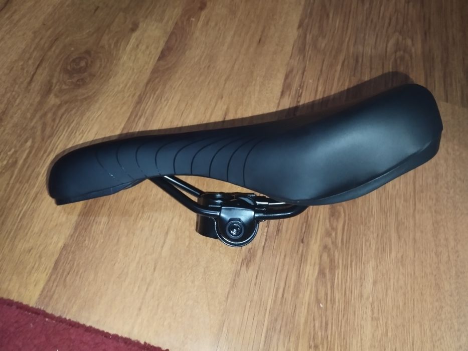 Продам седло для велосипеда