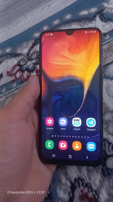 Самсунг а 50   .