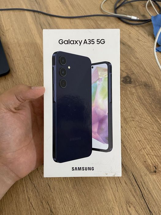 Samsung a35 5g в идеальном состоянии