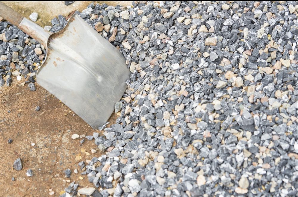 Vindem agregate de balastiera , piatra sparta de riu si de cariera