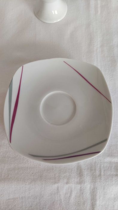 Комплект от 6 бр.коктиери +6 бр.подложни чинийки