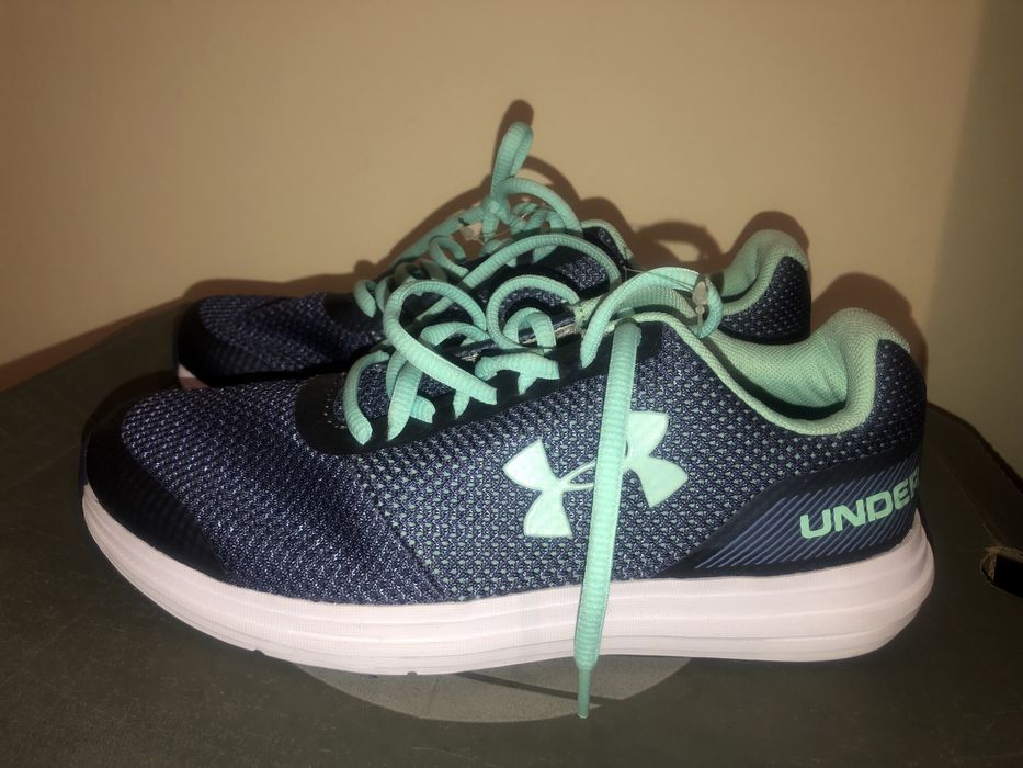 Дамски маратонки under armour