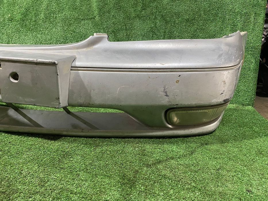 Maxima A 33 передний бампер