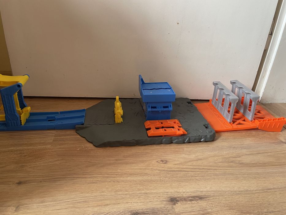 Писти hot wheels