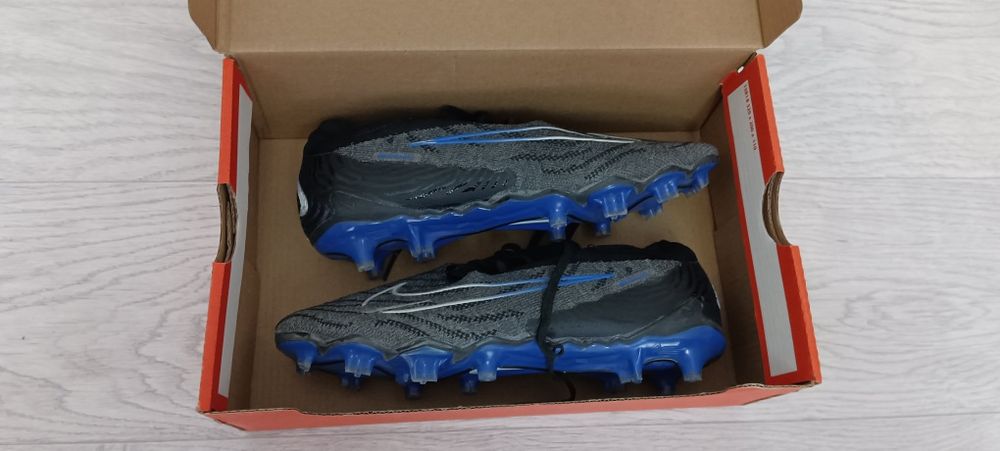 Бутсы сатылады! Обменде болады!