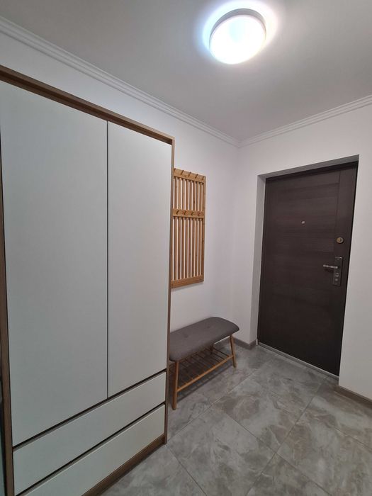 Inchiriez apartament ultracentral  etaj 2