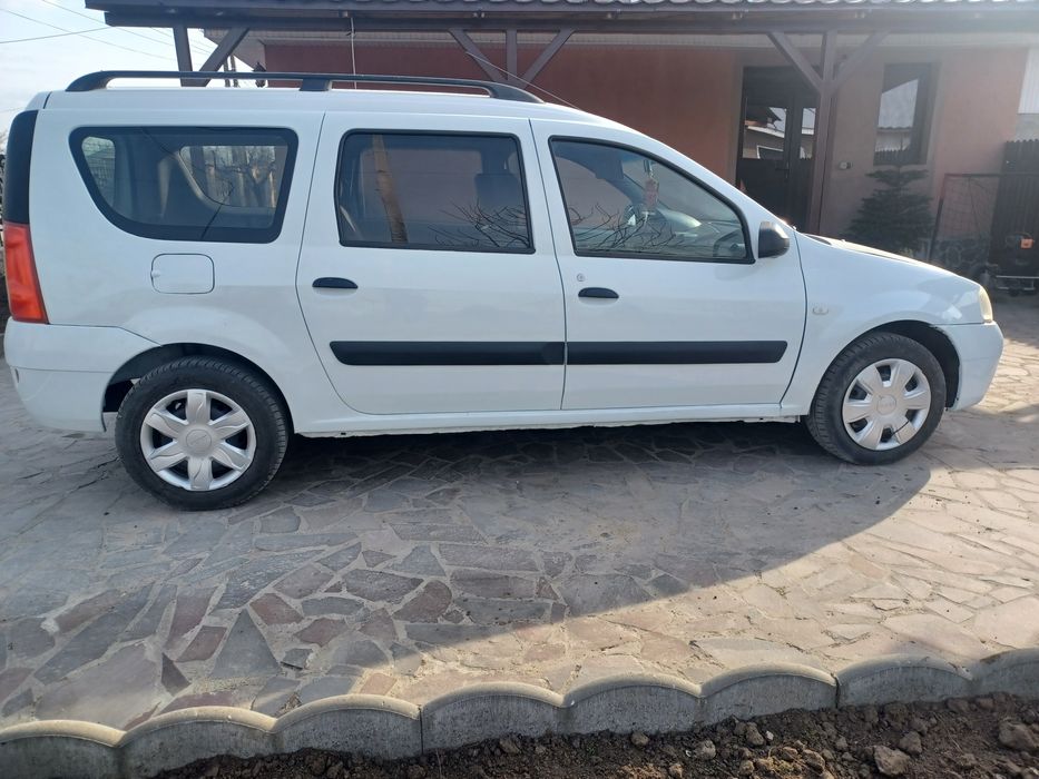 Dacia Logan MCV cu aer condiționat