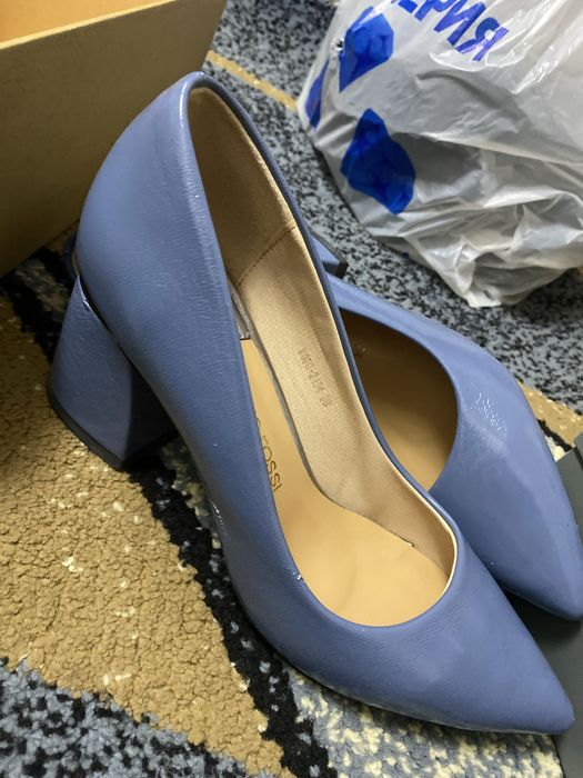 Обувь туфли отдам за 4000