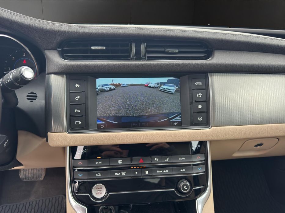 Jaguar XF 4x4 - Rate fara avans! Garantie! Km. certificati!