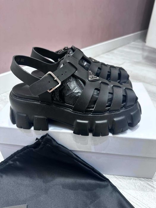 Дамски сандали Prada - 37 номер