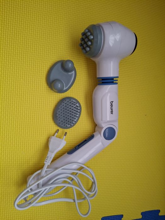 Vând aparat de făcut masaj Beurer