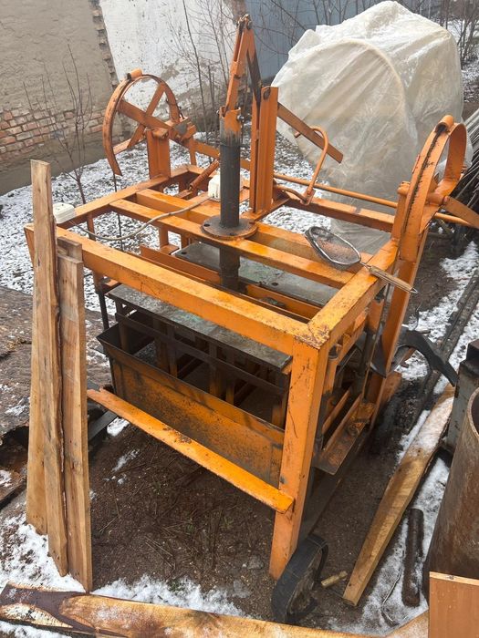 Станок для кирпичей