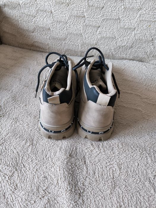 Мужские кроссовки