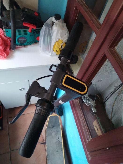 Trotinete și biciclete electrice