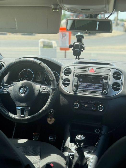 Vând tiguan motion rline
