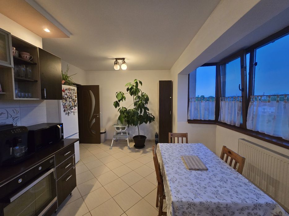 Pf vand apartament 4 camere Cug 2