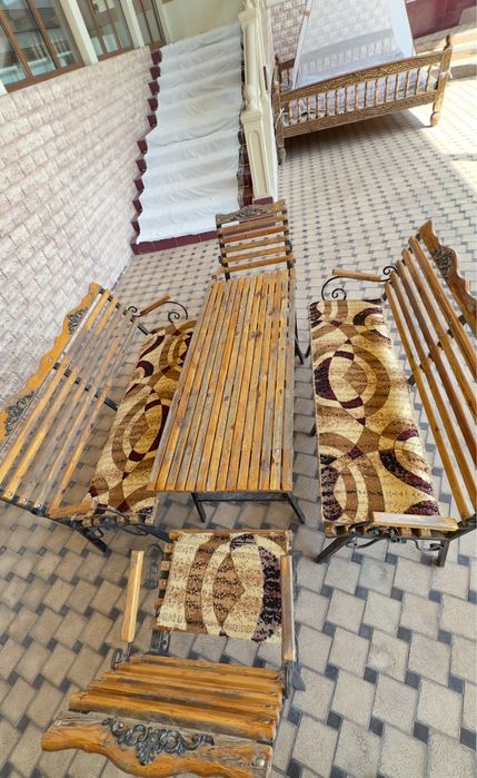 Skamekali stol kreslo.