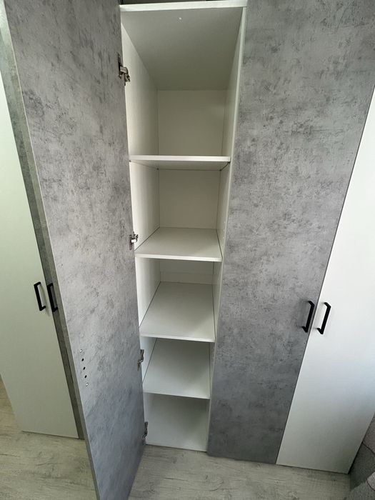 Новый распашной шкаф