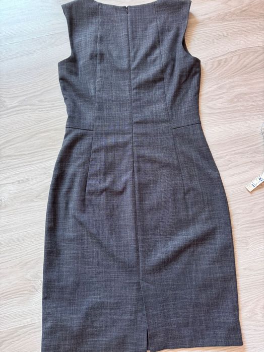 Елегантна рокля DIKA