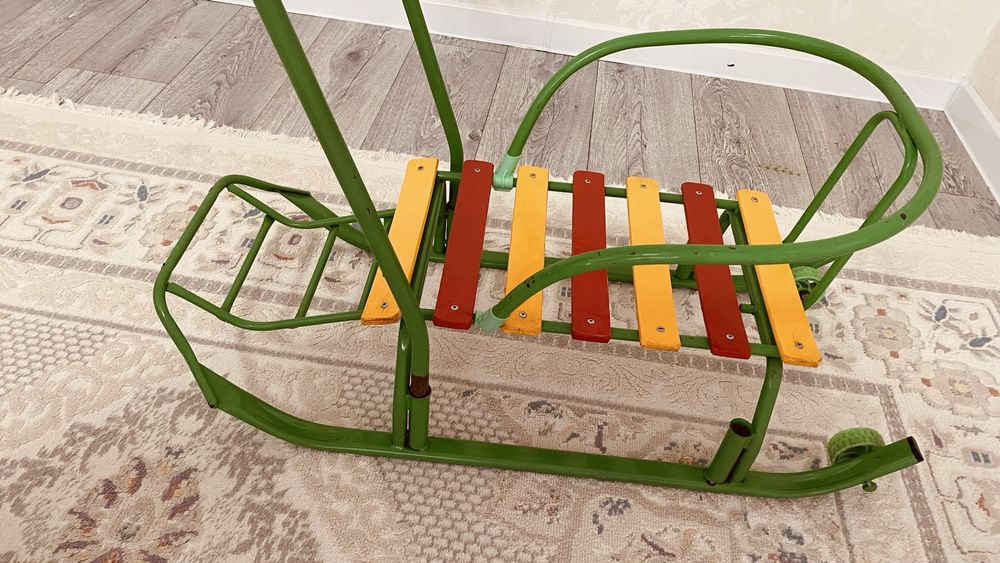 Срочно продам санки