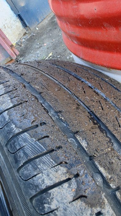 Шины Pirlli 225 60 r18 летние б/у