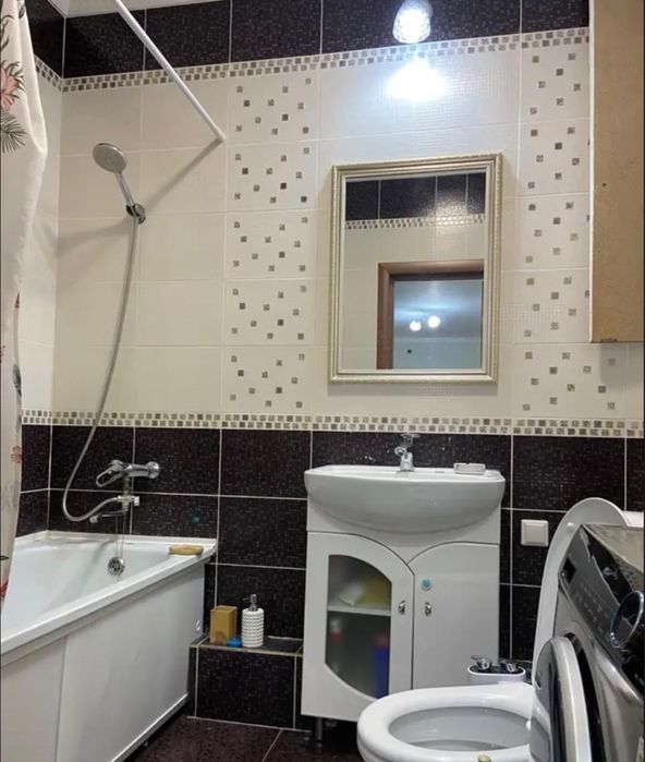 Большая 2-комнатная 84 м²