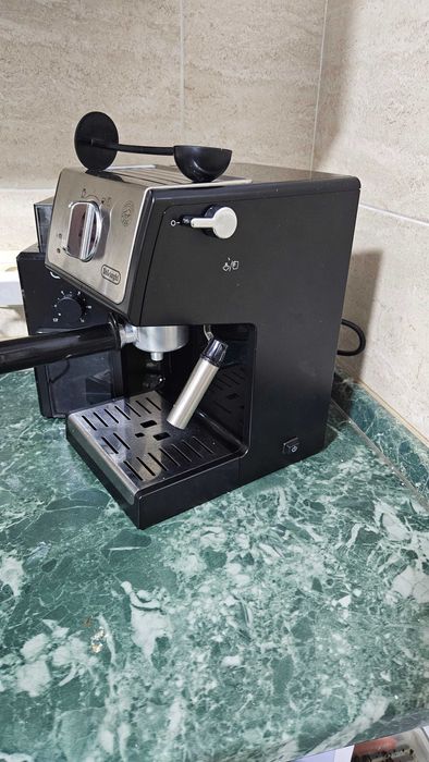 Продам кофемашину Delonghi