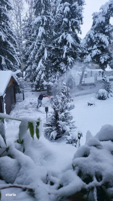 Casa spatioasa langa Belis-zona turistica, curte mare,ciubar