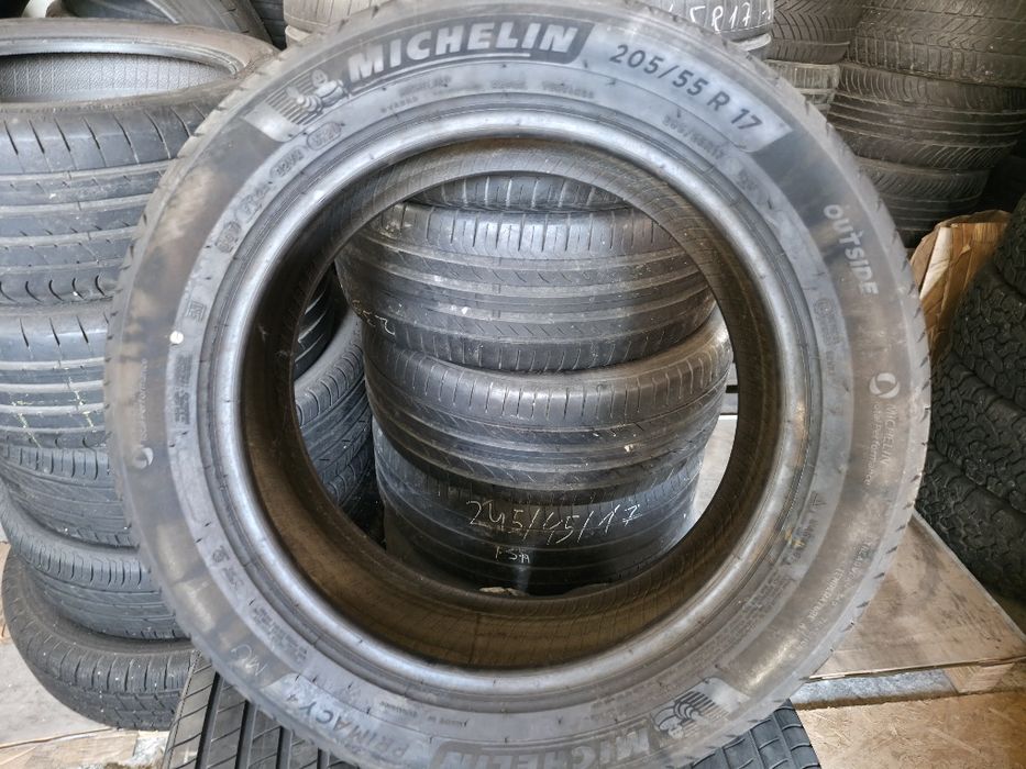 205/55R17 Michelin