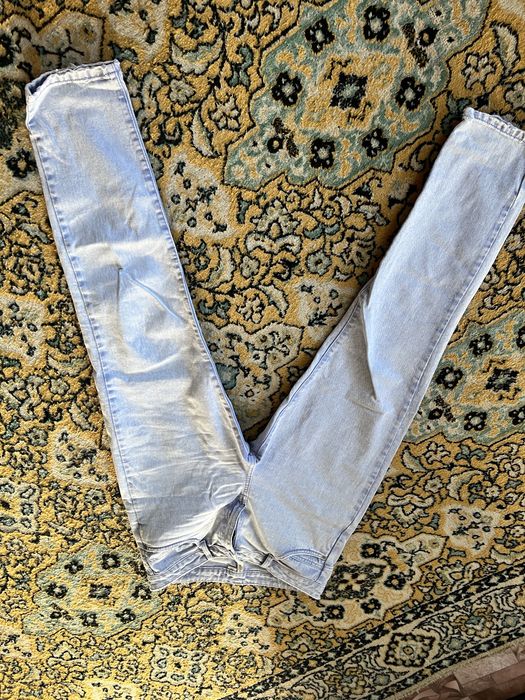 Продам джинсы женские
