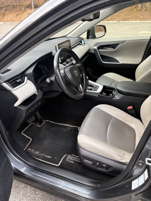 Toyota Rav4 Hybrid 2019 Luxury