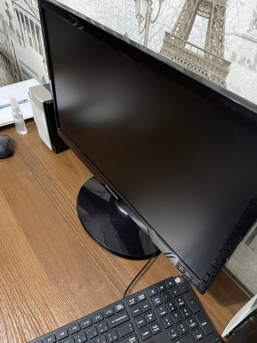 Продается монитор Samsung 22’ Full HD